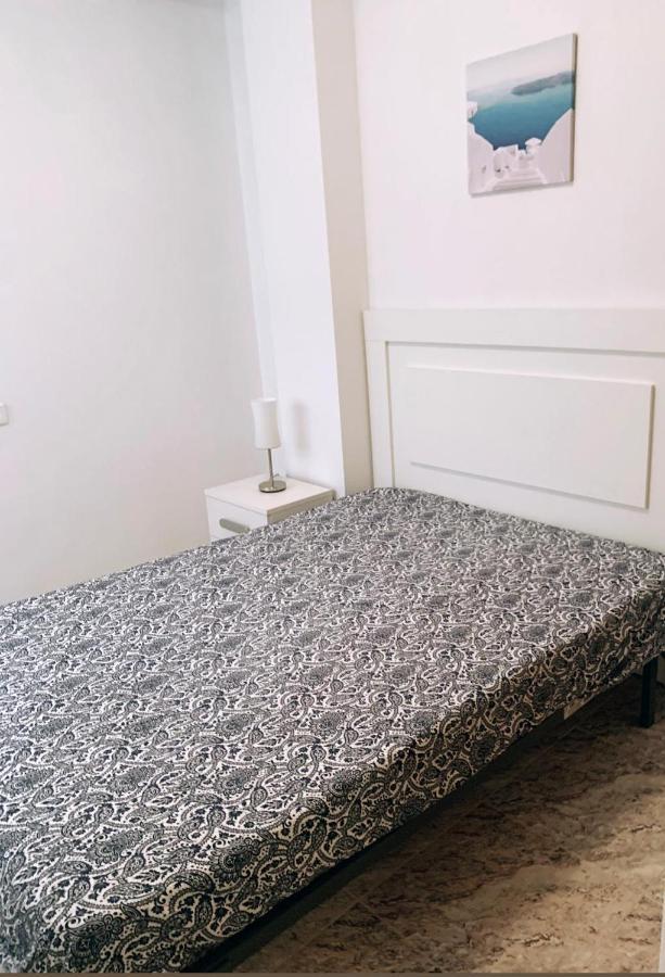 Apartamento Lola Torrevieja Dış mekan fotoğraf