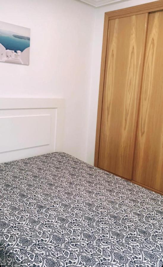Apartamento Lola Torrevieja Dış mekan fotoğraf