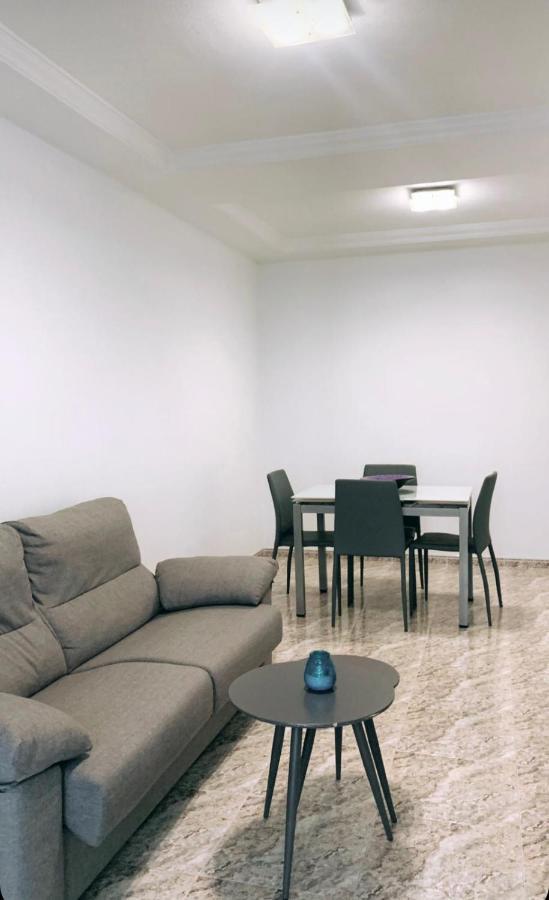Apartamento Lola Torrevieja Dış mekan fotoğraf